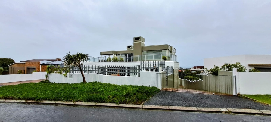 4 Bedroom Property for Sale in Vermont Western Cape